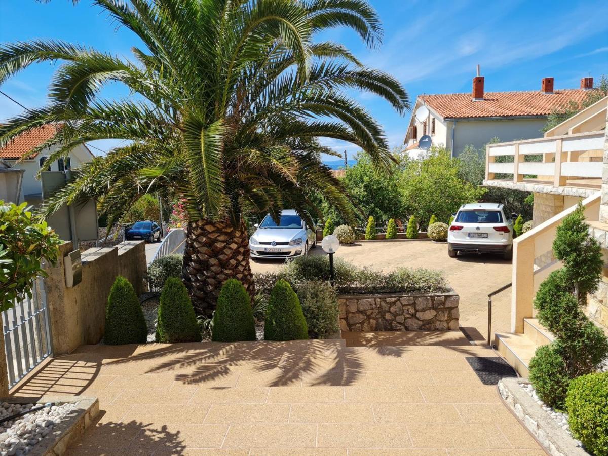 Apartments With A Parking Space Lun, Pag - 4062 Lun  Exterior foto